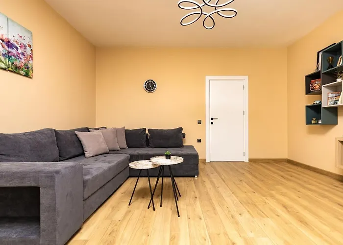 -city Haven Retreat- Elegant 2bd On Bulgaria Blv By Flat Mаnager Apartamento *