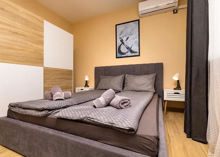 -city Haven Retreat- Elegant 2bd On Bulgaria Blv By Flat Mаnager