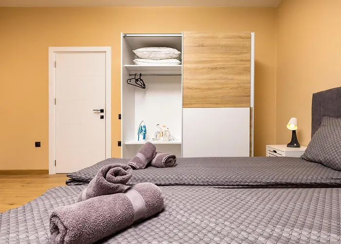 -city Haven Retreat- Elegant 2bd On Bulgaria Blv By Flat Mаnager Apartmán